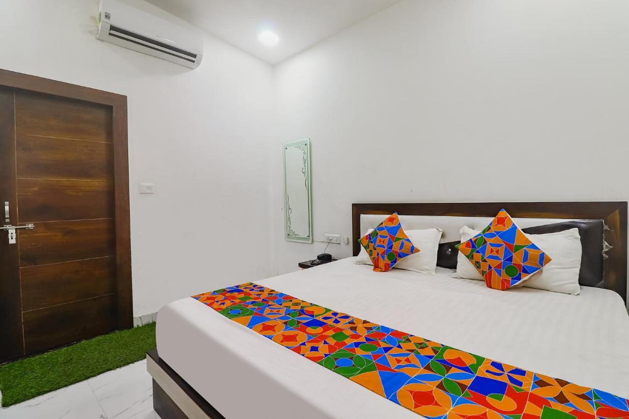 Oyo 89828 Chahat Palace Agra (Uttar Pradesh)